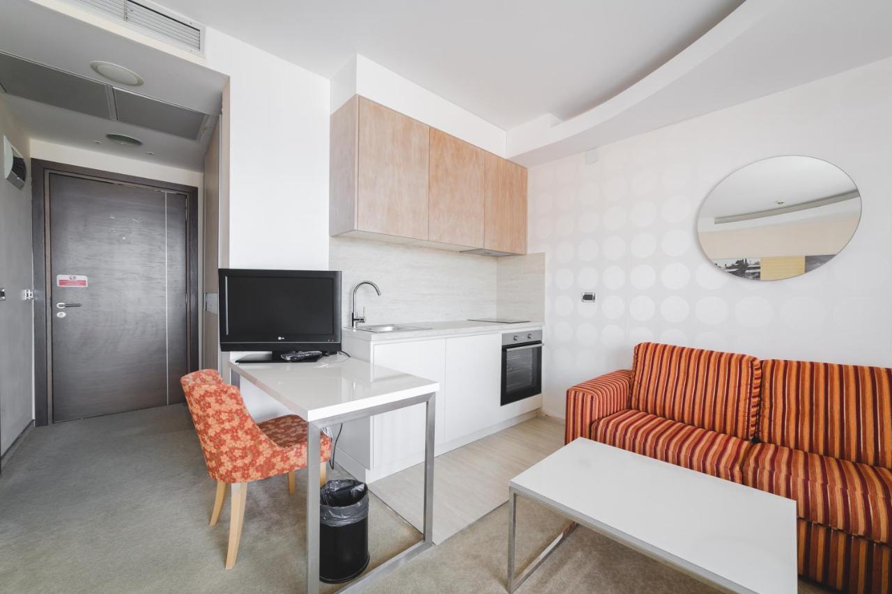 Hotel & Apartments Hec Residence Sveti Stefan Dış mekan fotoğraf